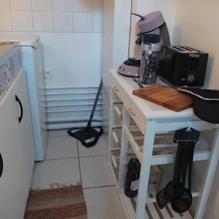 Apartamento Le Pompidou T2 Pour 2 à 4 Pers Avec Parking Privé&balcon Place Ney *