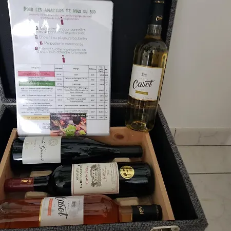 Le Pompidou T2 Pour 2 à 4 Pers Avec Parking Privé&balcon Place Ney Angers