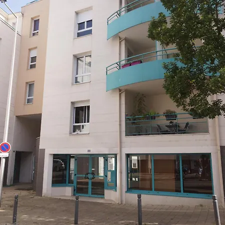 Le Pompidou T2 Pour 2 A 4 Pers Avec Parking Prive & Balcon Place Ney Angers