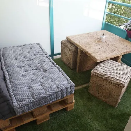 Daire Le Pompidou T2 Pour 2 A 4 Pers Avec Parking Prive & Balcon Place Ney *