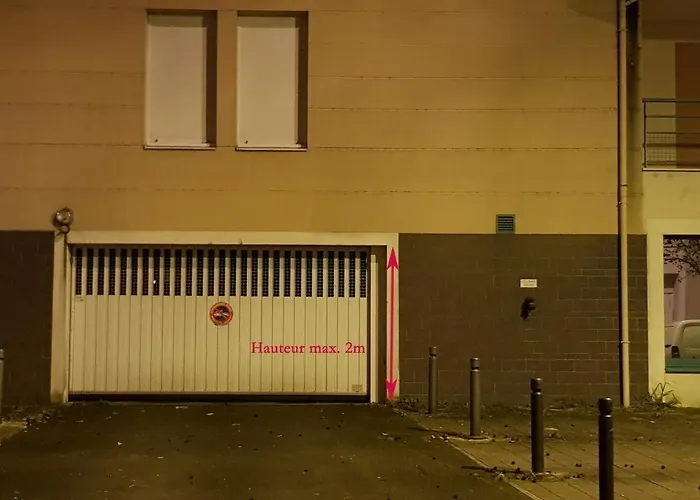 Le Pompidou T2 Pour 2 A 4 Pers Avec Parking Prive & Balcon Place Ney * Angers